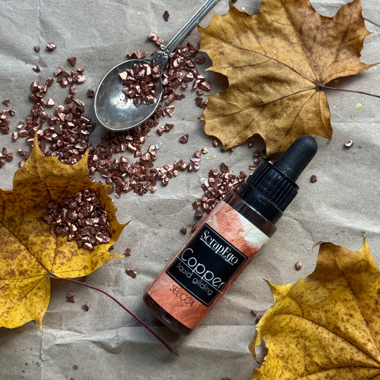 Liquid Metal Leaf by ScrapEgo is a fast-drying, alcohol-based metallic paint with an intense, shiny finish. It’s designed to replicate the look of precious metals and add a luxurious gilded effect. The metal leaf paint is highly opaque, сontains natural metallic pigments.
